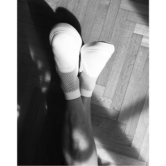 White Sneakers size 37 - Picture 4 of 4